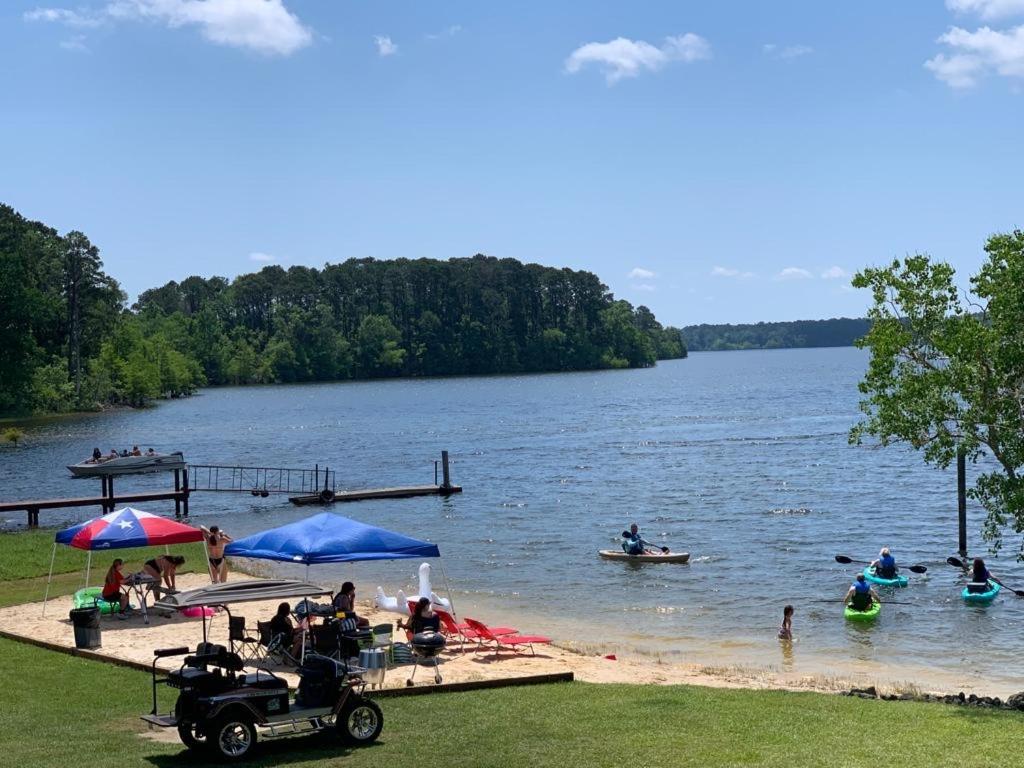 Alpine Lakeview Motel Room Wifi,Sandy Beach Boat Ramp,Pier,Marina,Bath House With Laundromat Hemphill Exterior photo